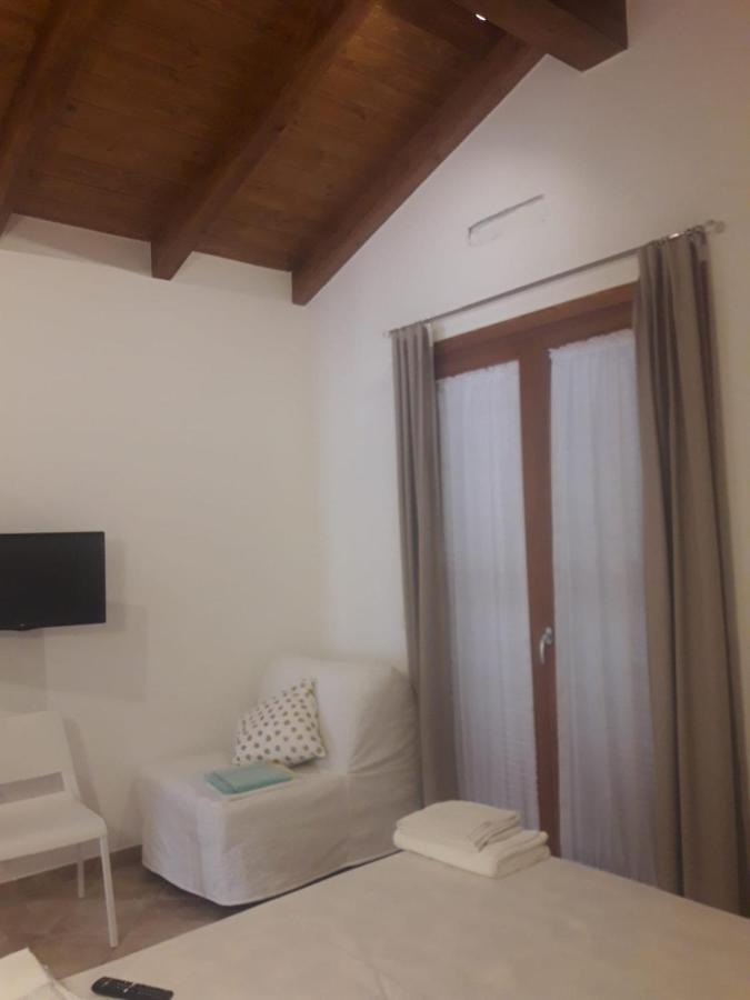 Magnolia Rooms Civitavecchia Exterior foto